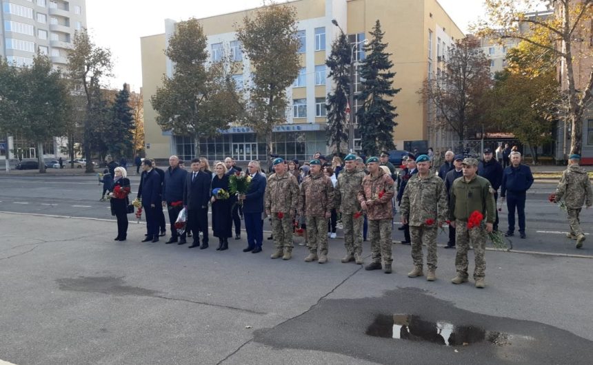 Урочистості з нагоди Дня захисників та захисниць України Урочистості з нагоди Дня захисників та захисниць України
