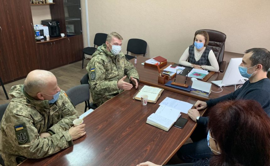 Співпраця з військовими частинами